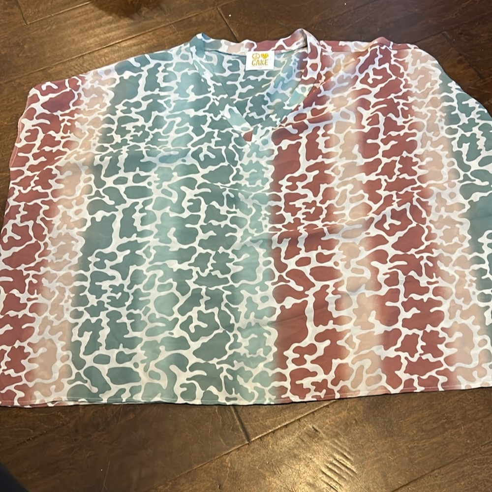Oversized animal print size large by Cake boutique